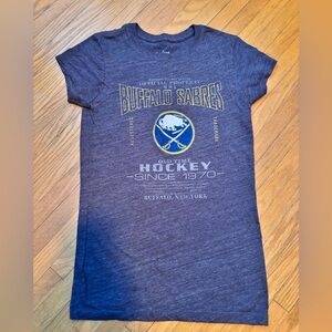 Ladies’ Buffalo Sabres distressed T-Shirt